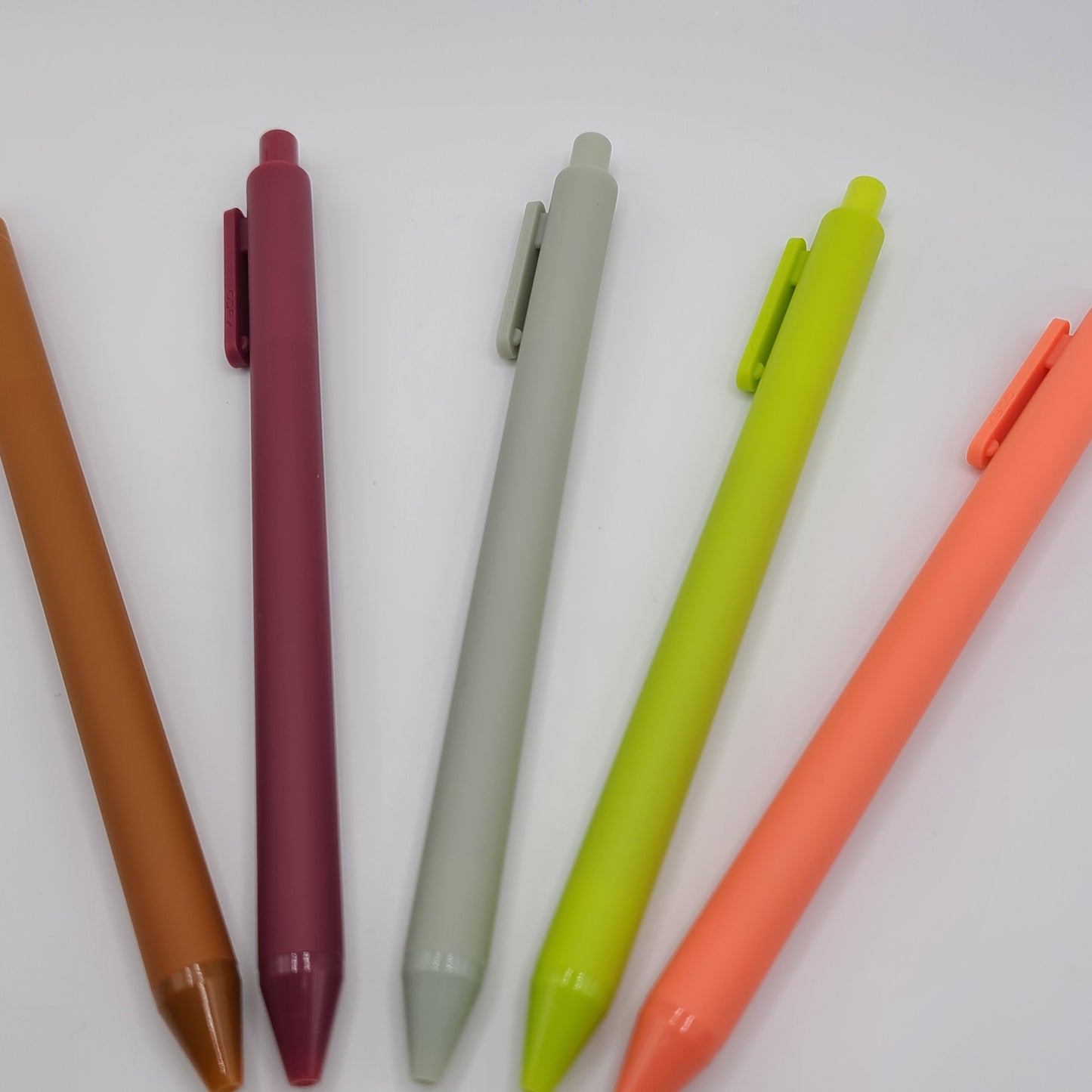 Rural Earth Tone Gel Pens Retractable Pen Set