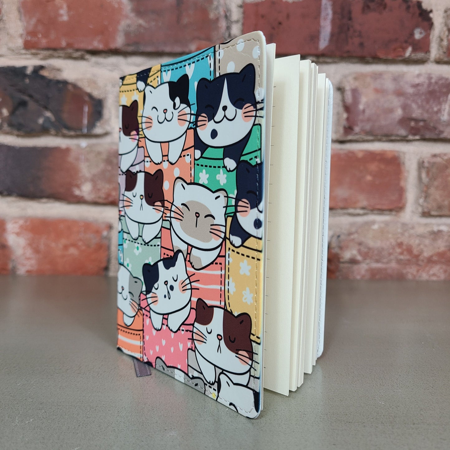 Cats in Pocket Journal Colorful Cats Cat Lover, Journals and Notebooks for Women, Kitten Notebook Cartoon Cat, Birthday Gift